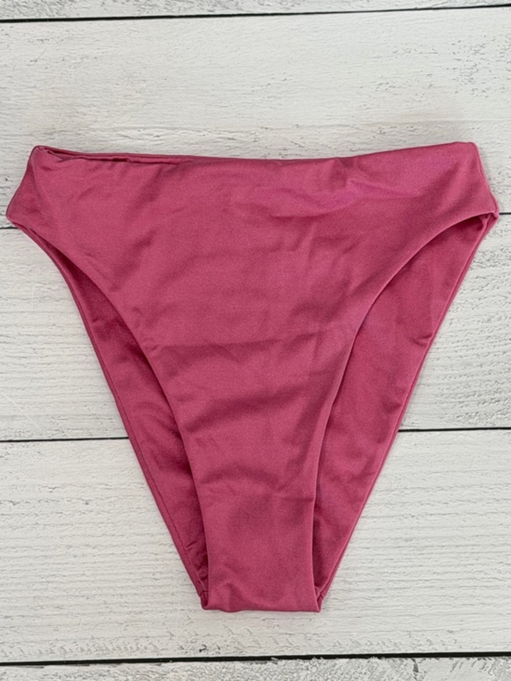 Maygel Coronel High Waisted Bikini Bottoms One
Size US 2-10 NWT